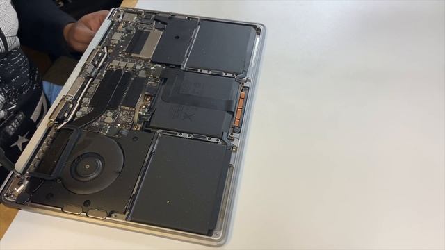 2017 Macbook Pro Screen Damage? Fixed!