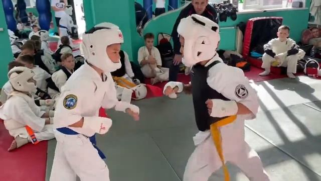 Секция СК "Центр" в "Арго" - Спарринги в Кемерово, 5.09.21 смотреть онлайн