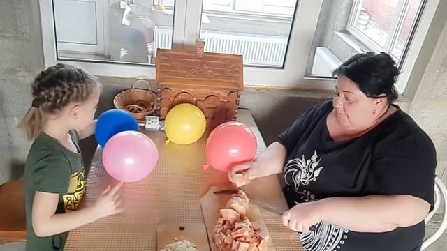 ПОДАРОК ОТ КАМИЛЛЫ//ПЕСНИ смотреть онлайн