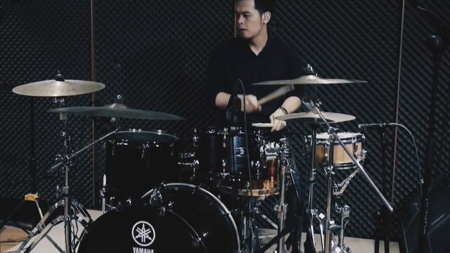 Bruno Mars - Finesse feat. Cardi B (Drum Cover) смотреть онлайн