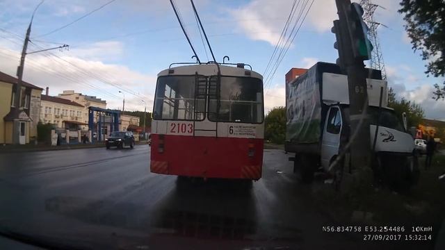 Газель - столб