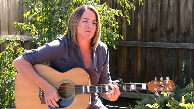 Marie Wilson Acoustic Cover of Hold On Forever, Rob Thomas смотреть онлайн