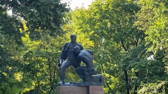 ДЕНЬ ПАРТИЗАН И ПОДПОЛЬЩИКОВ — 29 ИЮНЯ смотреть онлайн