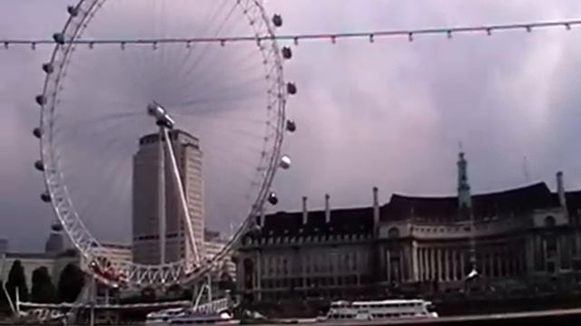 Panasonic SDR S26 - London Eye Pod смотреть онлайн