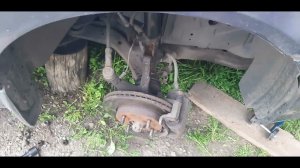 Замена передней стойки Hyundai Elantra.