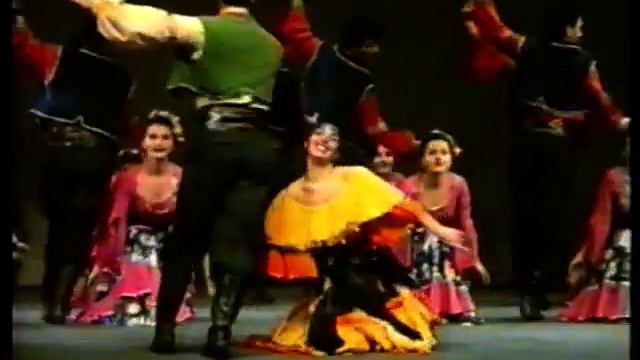 МОЛДАВСКО ЦИГАНСКИ ТАНЦ. смотреть онлайн