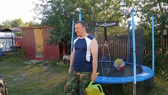 Купаюсь в Пруду / Шашлык / Рыбалка / Дачный Влог смотреть онлайн
