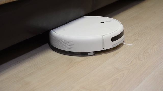 Доступный моющий робот-пылесос XIAOMI Mi Mi Robot Vacuum-Mop и увлажнитель воздуха  / Арстайл /