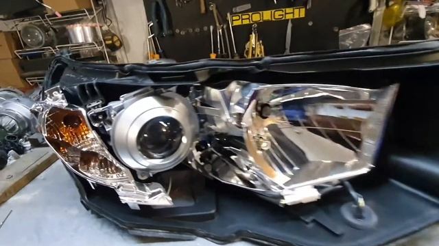 Toyota Highlander. Замена штатного диодного света на Матричный от Diliht Triled. Не самый яркий све смотреть онлайн