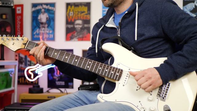 The Full Fender Champion 50XL Full Review - Better than the Mustang? смотреть онлайн