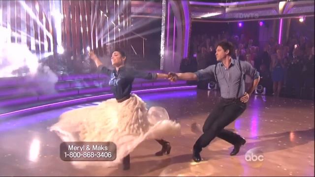 Maksim Chmerkovskiy & Meryl Davis dancing Viennese Waltz on DWTS 5 12 14 смотреть онлайн