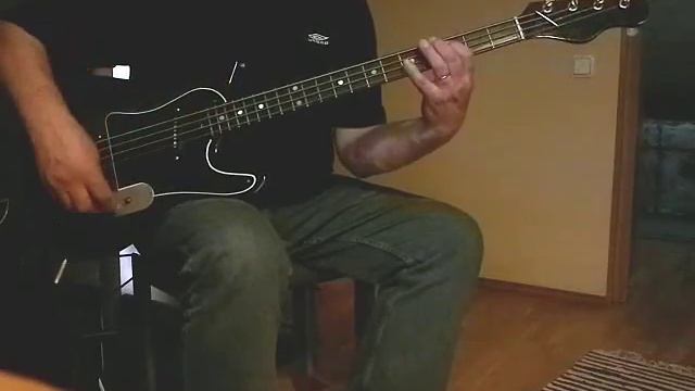 Jolana Iris Bass Demo