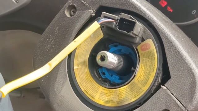 Hyundai i20 new clock spring change #carelectronics #i20 #share смотреть онлайн