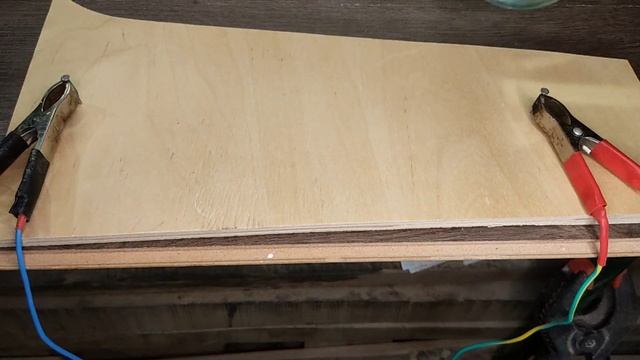 Аппарат для выжигания молний на дереве. Фигуры Лихтенберга. смотреть онлайн