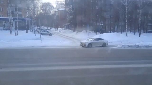 Поездка на троллейбусе Зиу-682 N° 2107 по 14 маршруту. смотреть онлайн