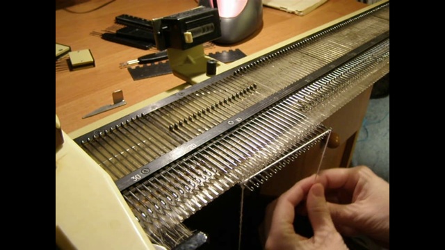 Набираем петли на Неве-6 смотреть онлайн