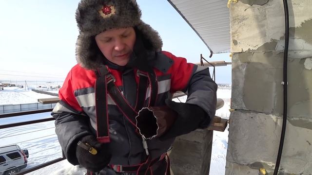 Монтаж водосточной системы и карнизов веранды своими руками! Хитрости монтажа. Лайфхак для своих! смотреть онлайн