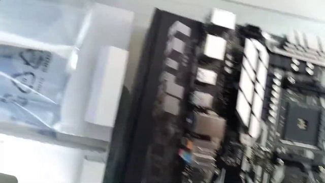 Ryzen R7 1700 e Asus PRIME X370-PRO unboxing смотреть онлайн
