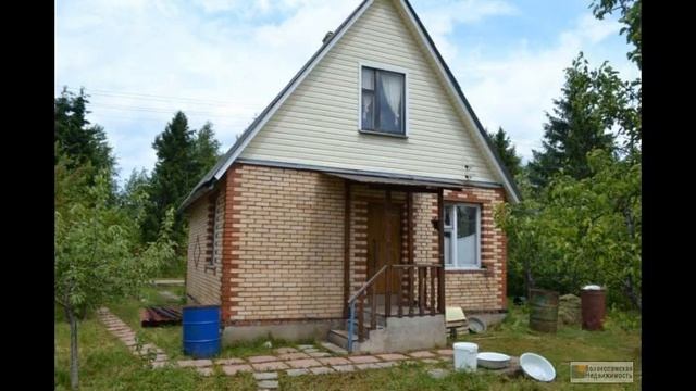 Брусовая дача облицована кирпичом в садовом то... смотреть онлайн