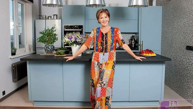 КУПИЛА ПОЧТИ В 50 ЛЕТ! ТОЛЬКО ПОСМОТРИТЕ! Где живет известная актриса Ирина Розанова? смотреть онлайн