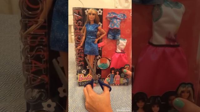 Видеообзор Barbie Fashionistas номер 43. Мультики с куклами Барби. смотреть онлайн