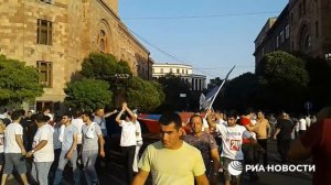 Митинг сторонников экс-главы Армении Кочаряна в Ереване