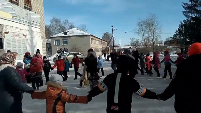 Собирайся народ, Масленица идёт смотреть онлайн
