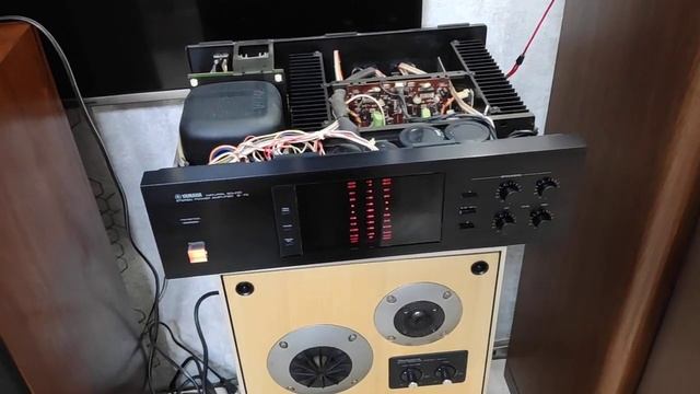 YAMAHA B70 смотреть онлайн