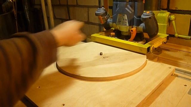 ДРЕВО.Как сделать стойку для фрезера с координатным столом своими руками. /6 смотреть онлайн