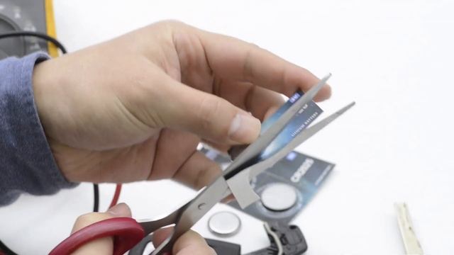 How to replace new battery for your Audi Car Key FOB (CR2025) смотреть онлайн