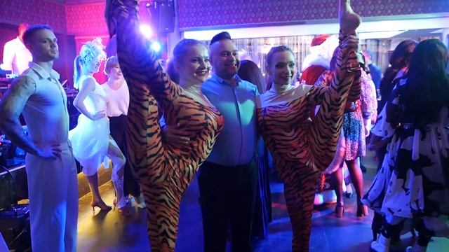 Новогодние банкеты в кафе "ОТДЫХ" смотреть онлайн