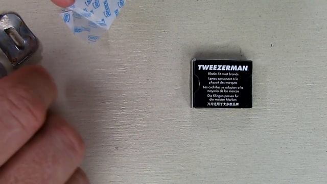 Best Shaver Blades - Tweezerman Replacement Callus Shaver Blades (20 Count) REVIEW