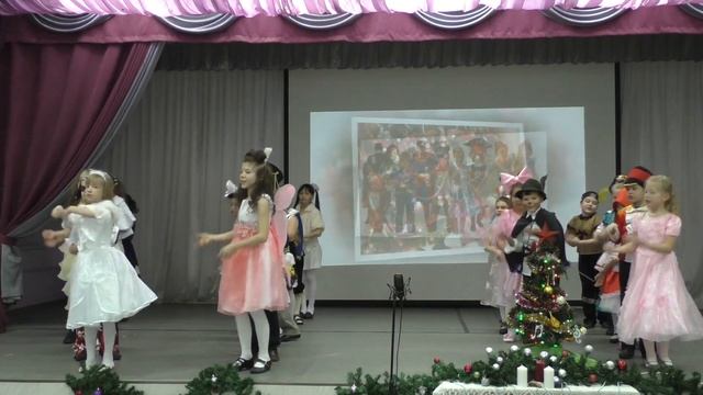 Финал Битвы хоров - 2015. 2в "Марш елочных игрушек" смотреть онлайн