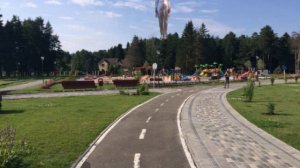 Летающая девушка