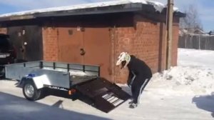 Заезд квадроцикла на прицеп