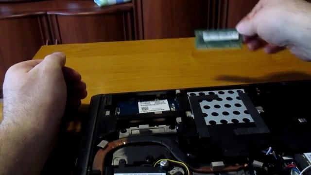 Зависает ноутбук Lenovo на логотипе, решение проблемы 2 часть. смотреть онлайн