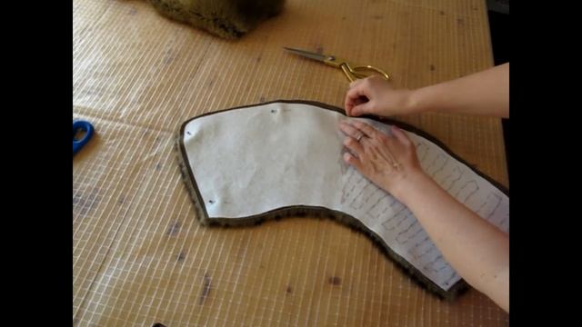 Дублирую нижний воротник эко- шубы. смотреть онлайн