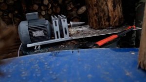 Винтовой дровокол, своими руками (обзор)