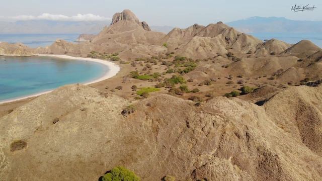 Drone | Indonesia, Manggarai Barat, Pulau Padar смотреть онлайн