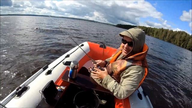 Активный клев Окуня летом смотреть онлайн