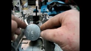 Как увеличить мощность бензопилы, замена поршневой с 45 на 52 кубика/Repair of chainsaws.