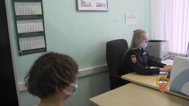 Оперативники Крылатского задержали подозреваемого в грабеже ребенка на Осенней улице смотреть онлайн