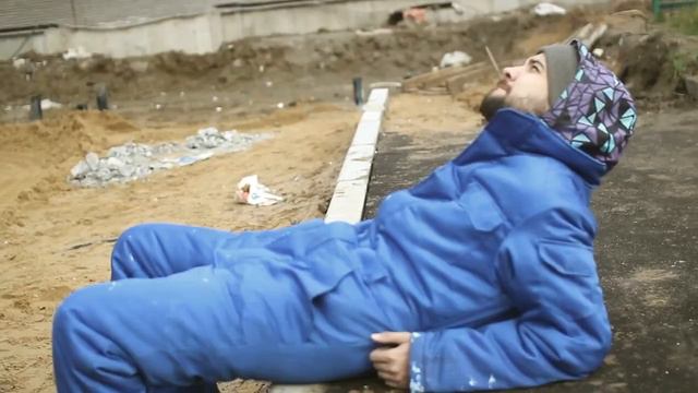 The mural of the 16-storey New Okkervil house in St. Petersburg смотреть онлайн