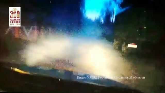 Сотрудник мойки угнал и разбил машину клиента смотреть онлайн