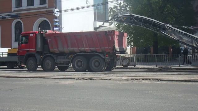 Mercedes-Benz Actros | дорожная фреза Wirtgen w210 смотреть онлайн