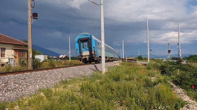 БВ 3601 София-Карлово-Бургас,наближава гара Сопот смотреть онлайн