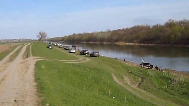 Холодный канал. Зарисовка с места рыбалки. смотреть онлайн