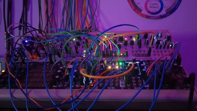 "Purple Evening" - Groovy, Slower Tempo Eurorack Modular Synth Jam смотреть онлайн