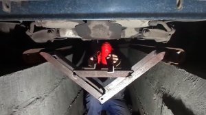 опора для домкрата в смотровой " яме " .