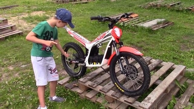 BETA Minitrial Electric 20 - мой электро-триал байк смотреть онлайн